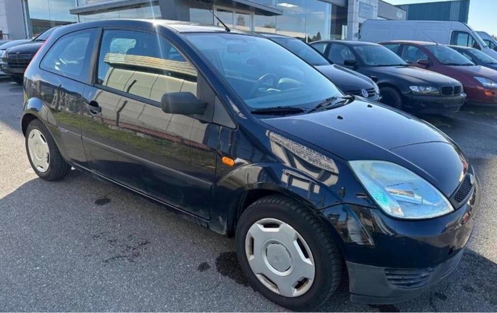 Niet gekeurd export  Ford fiesta   51kw 70pk   01/10/2004, Auto's, Ford, Bedrijf, Te koop, Fiësta, Benzine, Ophalen