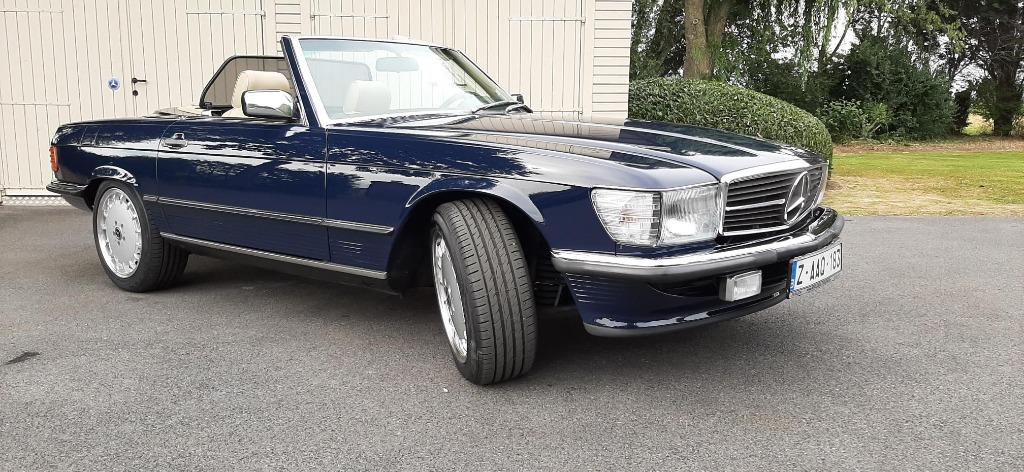 MERCEDES 560 SL V 8 .UNIEK IN NIEUWSTAAT EN OLDTIMER GEKEURD, foto 3
