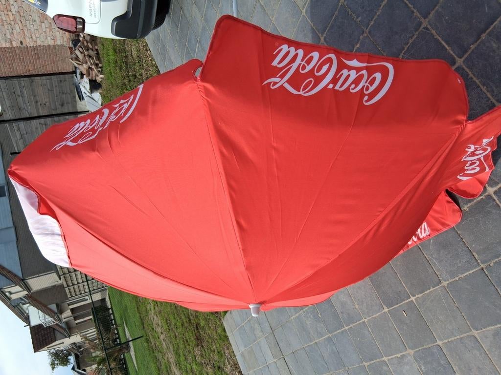 Coca cola parasol,2 stuks,zonder voet,nieuw,25 pee stuk, Ophalen, Nieuw