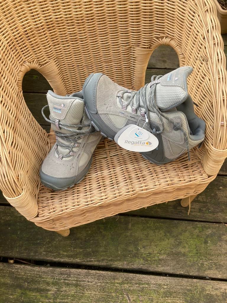 Chaussures de marche Regatta, Enlèvement ou Envoi, Comme neuf