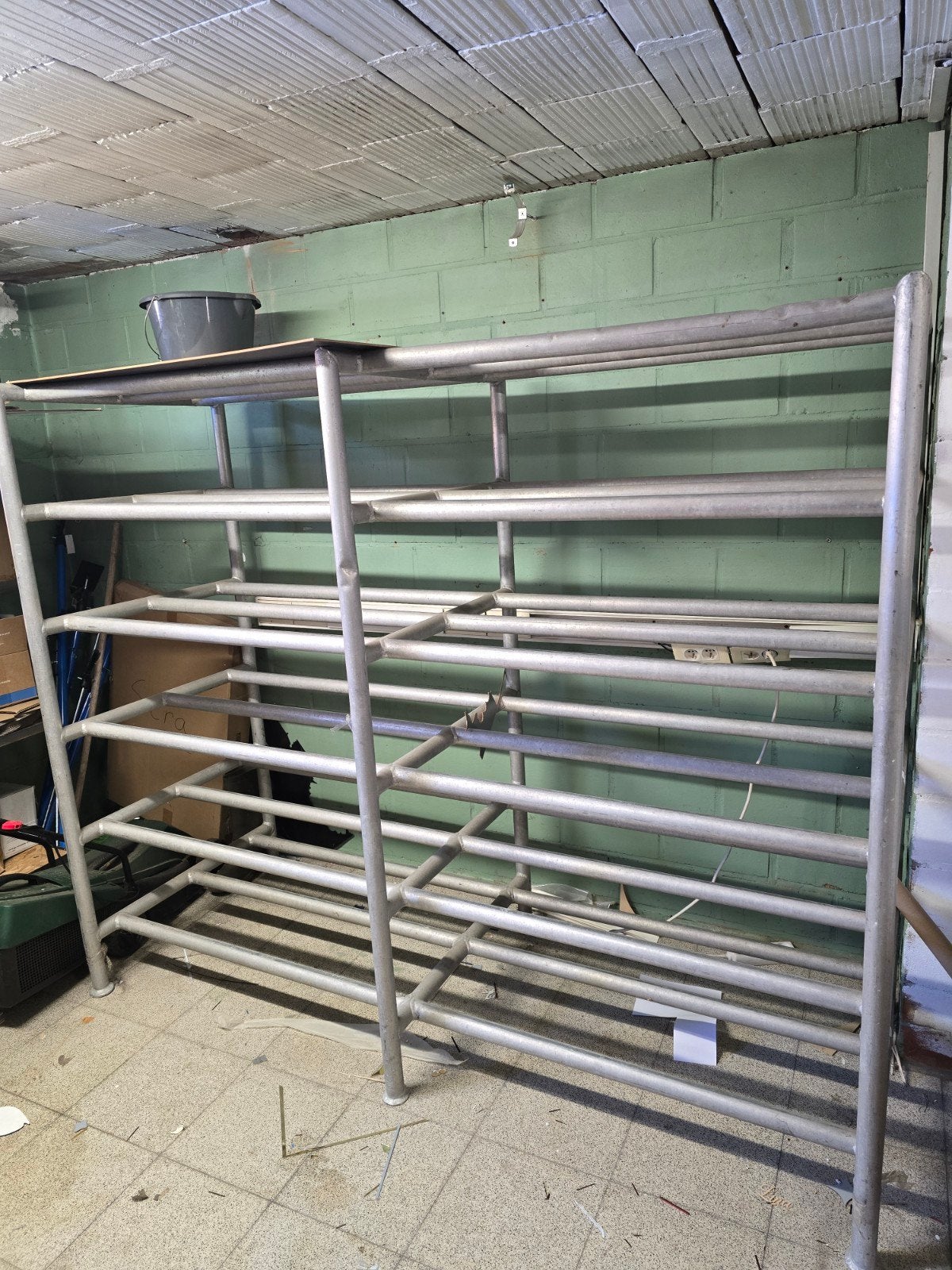 ​Gratis af te halen: Groot aluminium buizenrek / hygiënische, Doe-het-zelf en Bouw, Ophalen