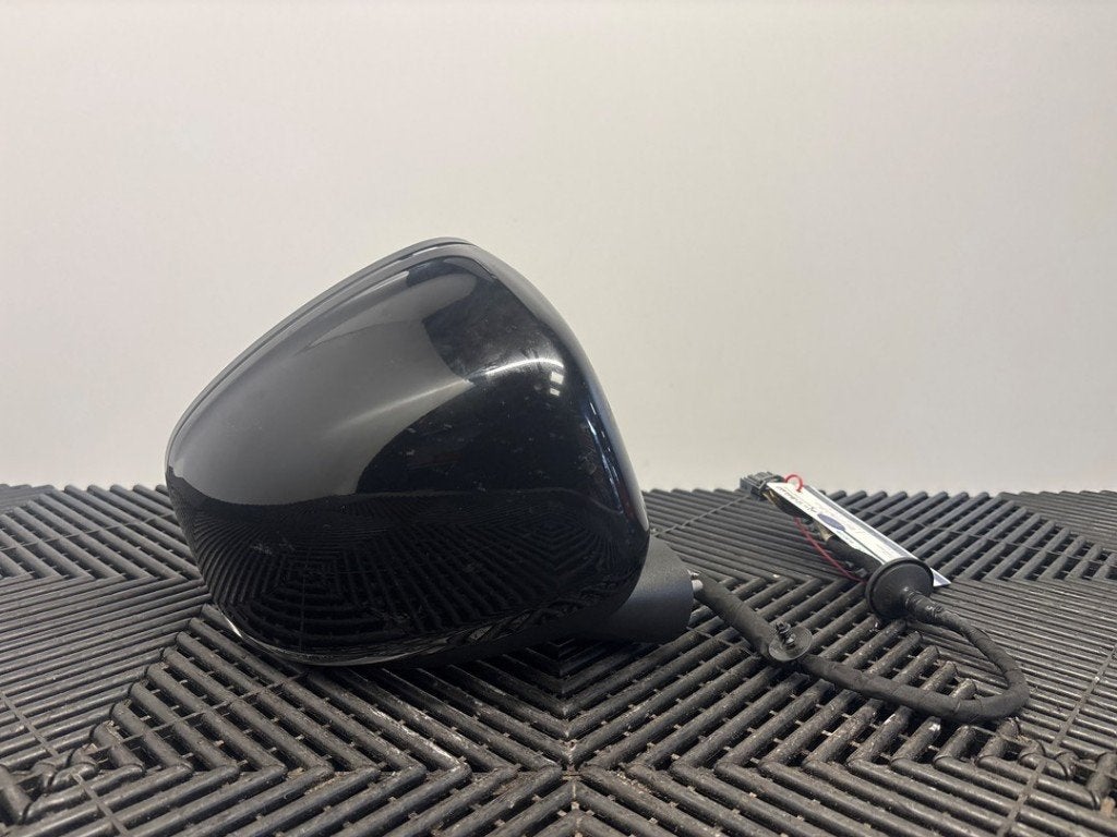 RETROVISEUR EXTERIEUR DROIT Volvo XC40 (XZ), Info@volvocars.com, Volvo Car Germany GmbH, Siegburger Straße 229
50679  Köln, DE