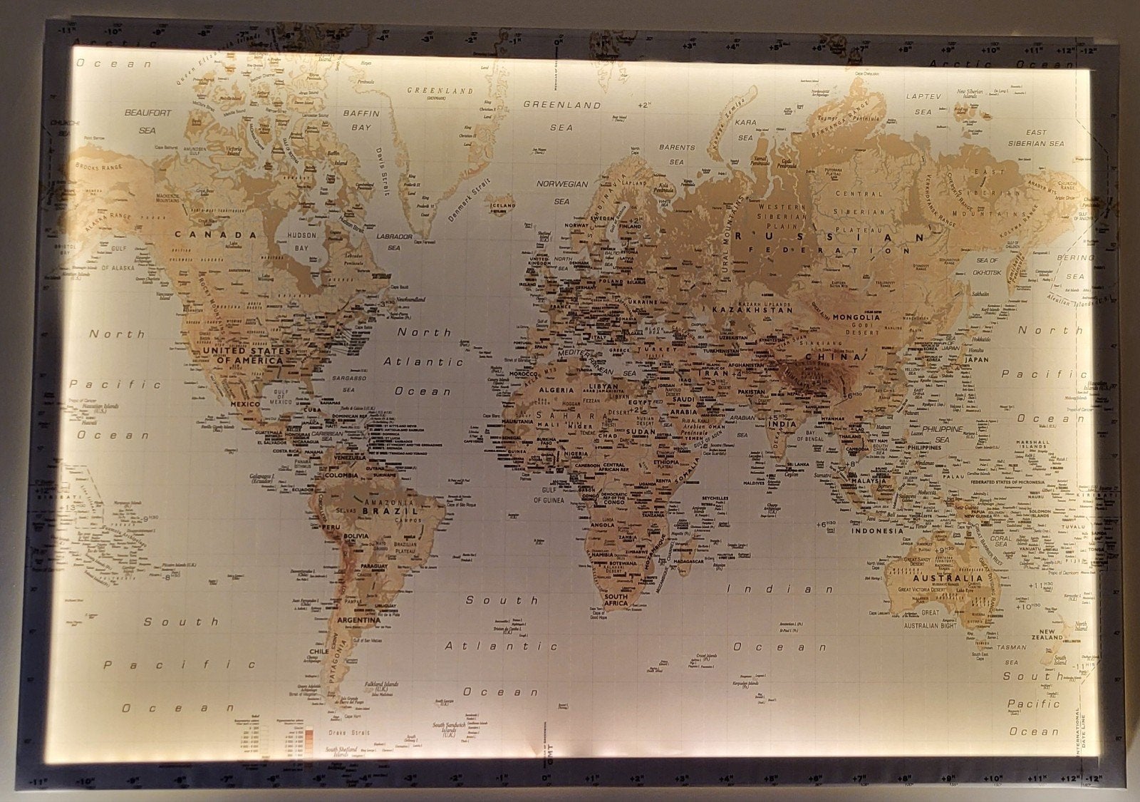 Carte du monde rétro-éclairée 200 X 140 cm, Enlèvement