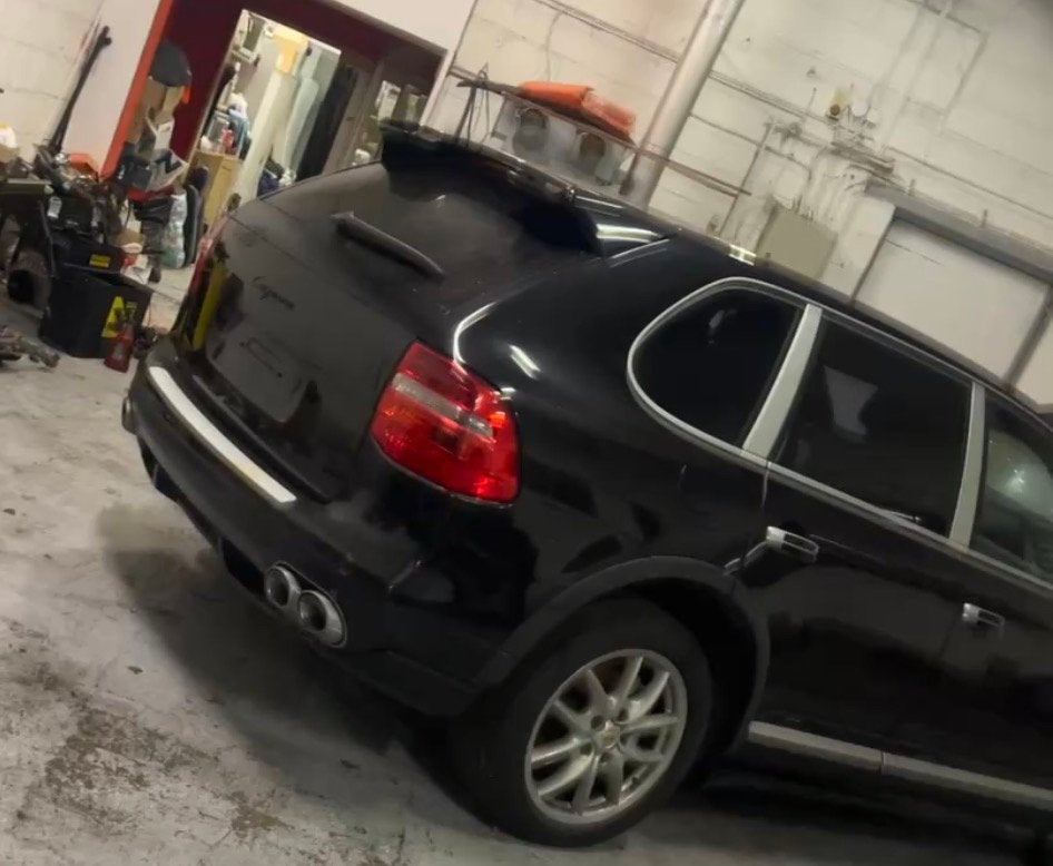 Porsche cayenne gts kit disel, Autos, Achat, Entreprise, Carnet d'entretien, Noir