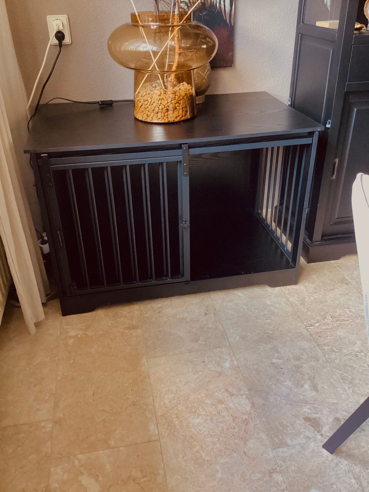 Chique benchmeubel met evt met ren en benchkussen voor hond, Dieren en Toebehoren, Ophalen, Zo goed als nieuw