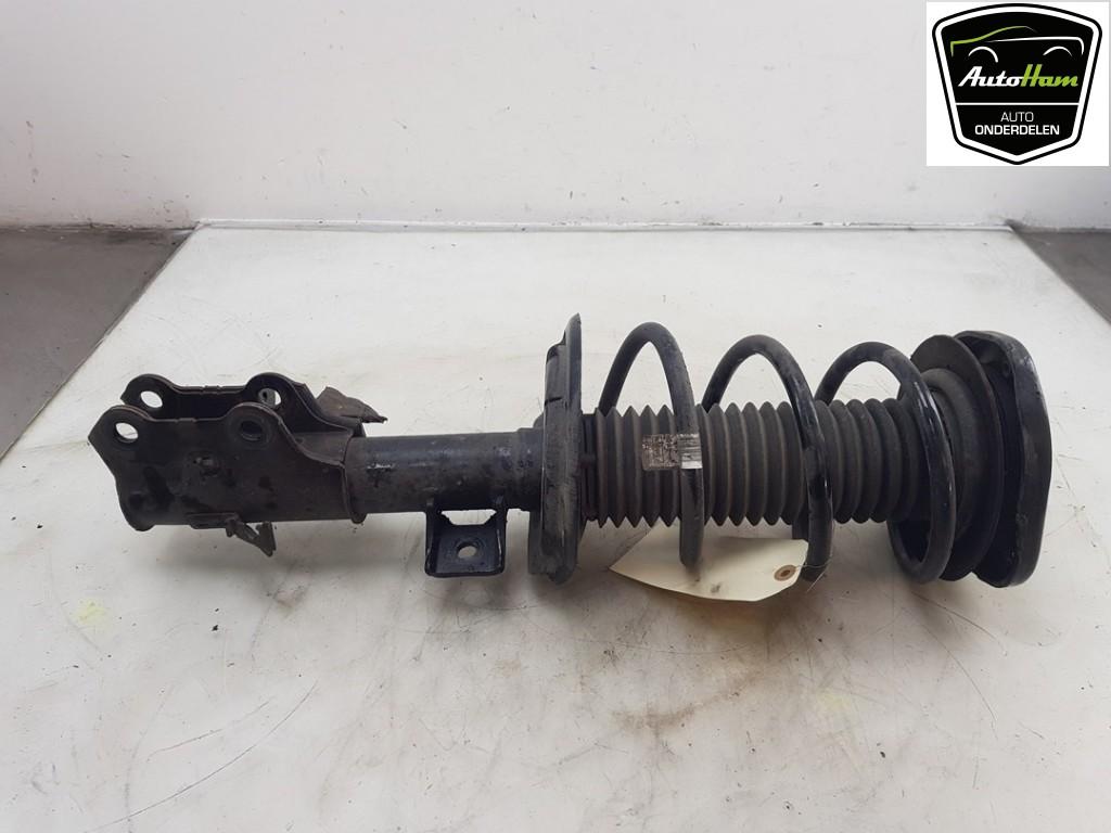 AMORTISSEUR OU ABSORBEUR DE CHOC AVANT DROIT Focus 4 Wagon, Henry-Ford-Straße  1
50735  Köln, DE, Ford-Werke GmbH, Kunden@ford.com
