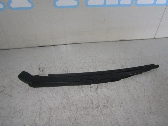 ESSUIE-GLACE BRAS ARRIÈRE VITRE Ford C-Max (DM2), Robert Bosch AG, Robert-Bosch-Allee 1
74232  Abstatt, DE, Engineering@bosch.com