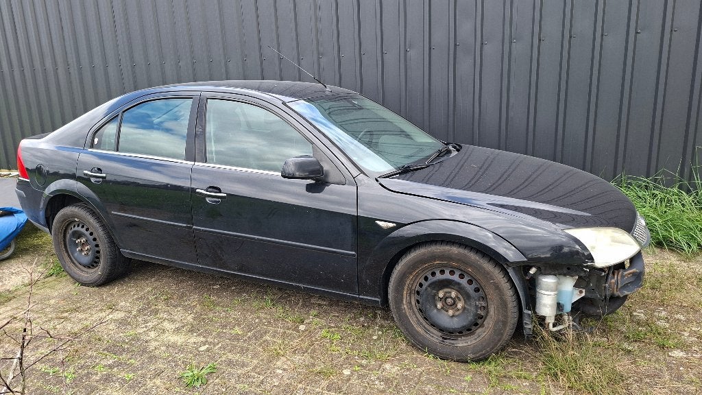 Ford Mondeo 2.0 diesel Ghia (2005) -  Schade, Auto's, Voorwielaandrijving, Zwart, 4 cilinders, Mondeo