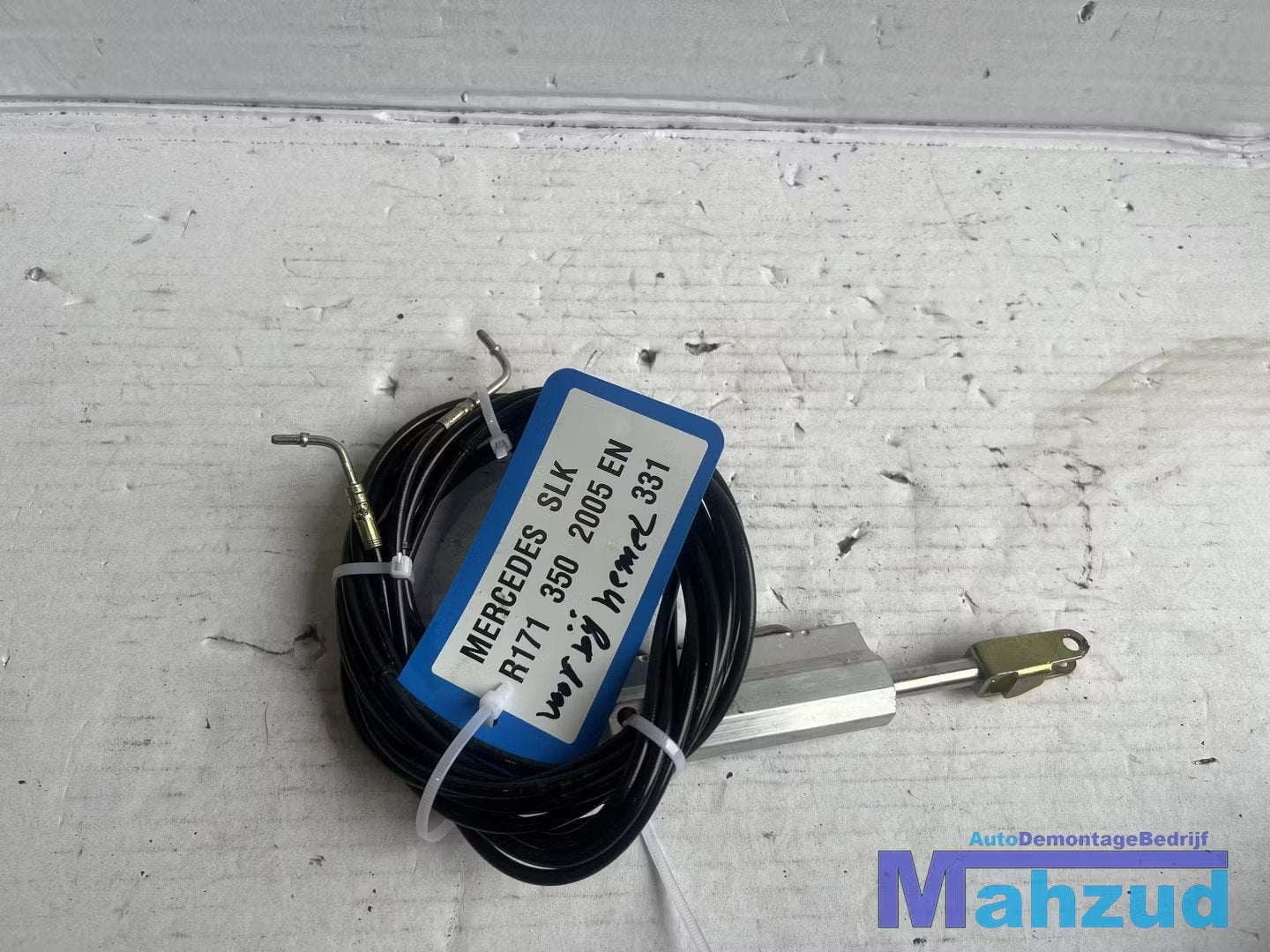MERCEDES SLK R171 dak vergrendeling cilinder midden 2005-201, Mercedes-Benz AG, Mercedes-Benz, Utilisé, Mercedesstrasse 120
70372  Stuttgart, DE
