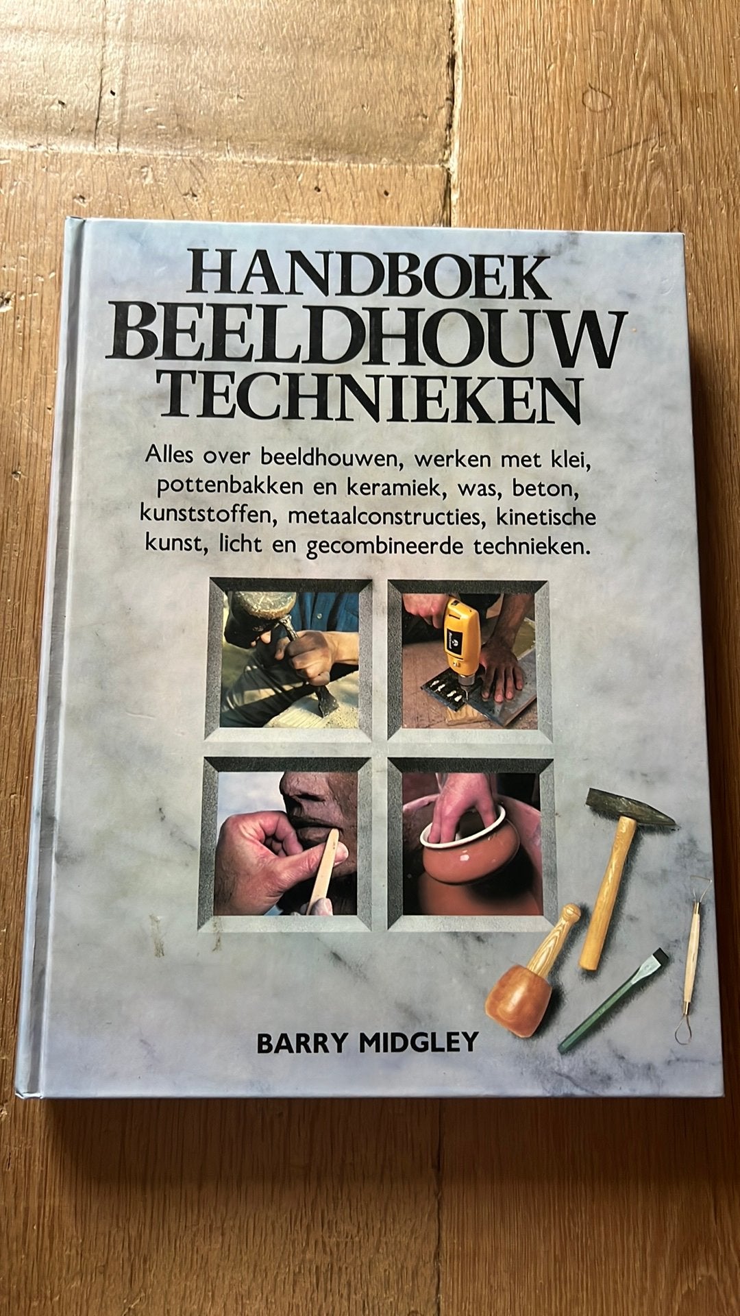 Handboek beeldhouw technieken, Ophalen, Zo goed als nieuw