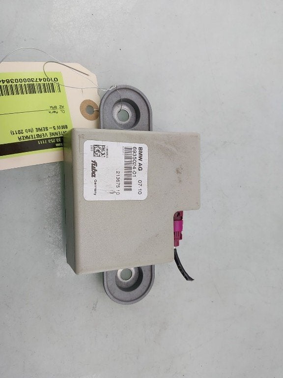 ANTENNE VERSTERKER BMW 5 serie Touring (F11), Auto-onderdelen, Gebruikt, BMW, Petuelring 130
80809  München, DE, Bayerische Motoren Werke AG