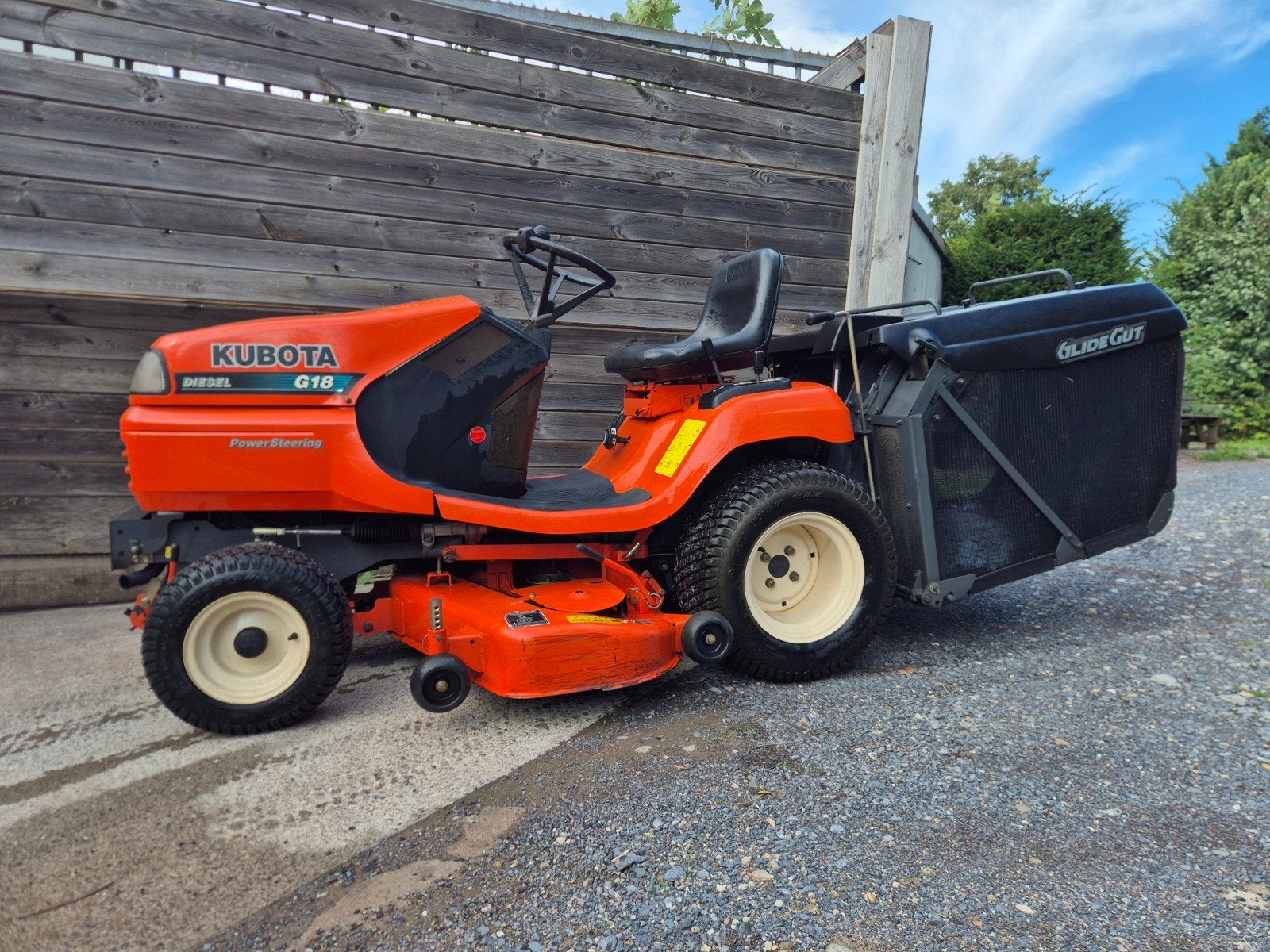 Kubota g18, Jardin & Terrasse, Tondeuses autoportées, Enlèvement, KUBOTA, Bac de ramassage, 120 cm ou plus