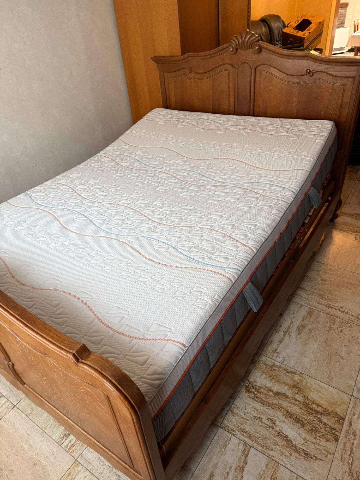 ***gratis*** 2 persoonsbed met nieuwe matras en latoflex, Ophalen, Zo goed als nieuw, 140 cm