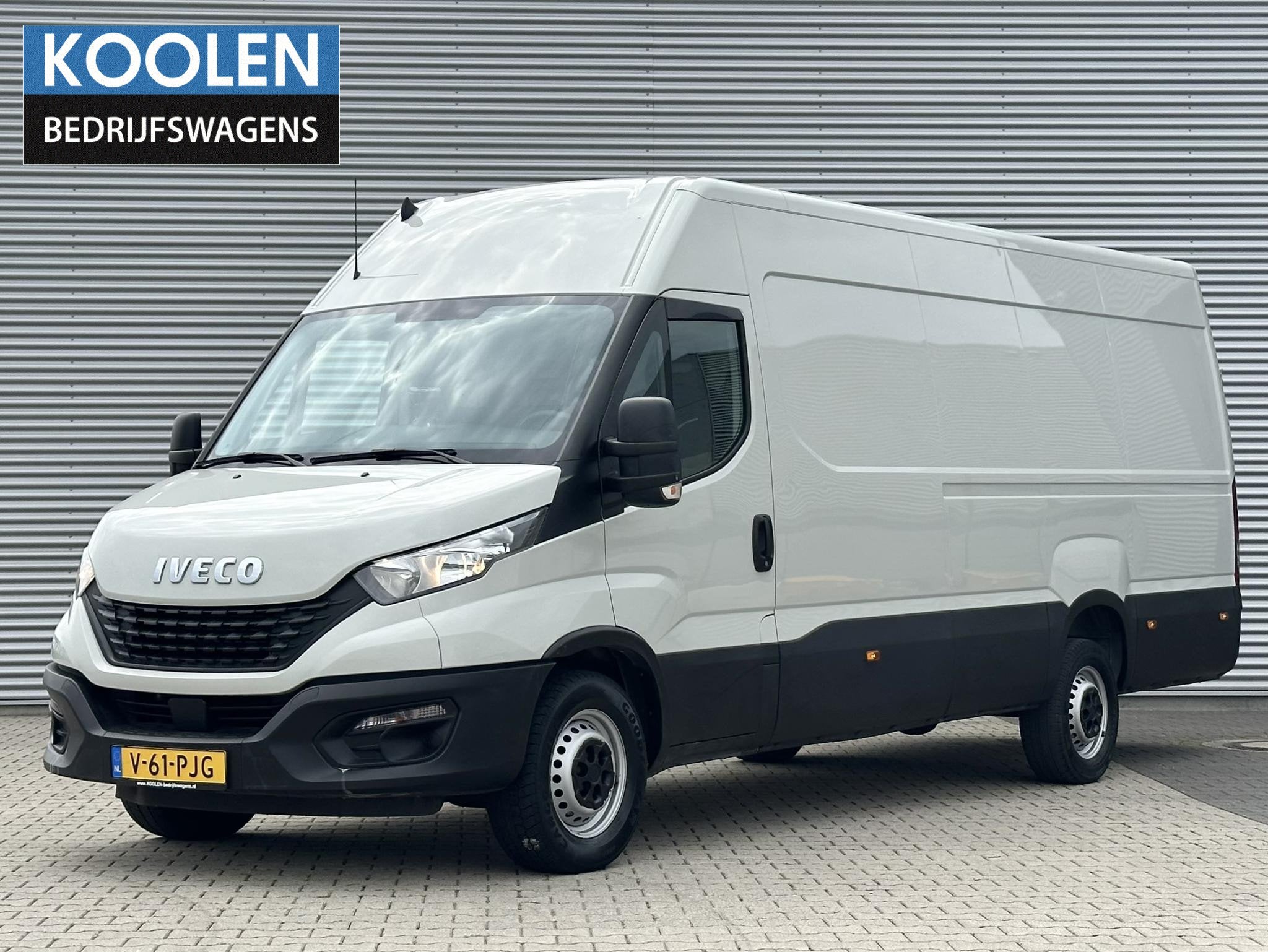 Iveco Daily 35S14V 2.3 410L L4H2 SUPER LANG, Auto's, Bestelwagens en Lichte vracht, Iveco, 298 g/km, Wit, Bedrijf