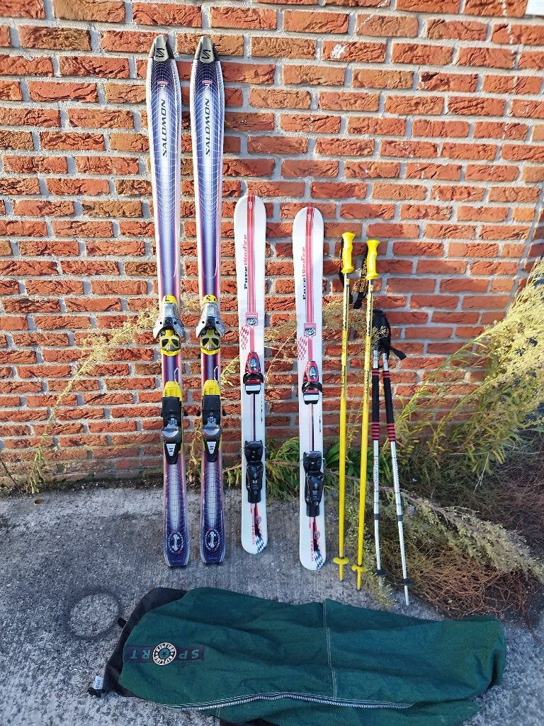 2 paar ski's en skistokken, Ophalen, Ski, Ski's