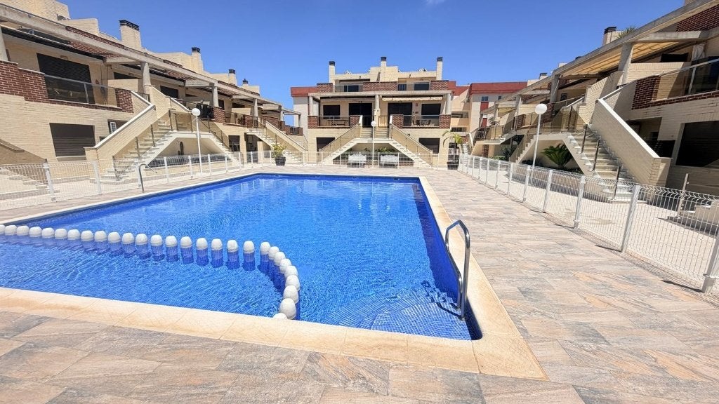 Maison au rez-de-chaussée orientée sud/Lomas de Cabo Roig, 91 m², Lomas de Cabo Roig., Appartement, 3 pièces