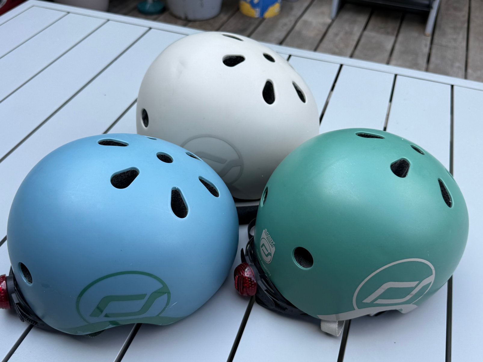 Scoot & Ride kinderhelmen – Zo goed als nieuw!, Vélos & Vélomoteurs, Accessoires vélo | Casques de vélo, Enlèvement, Comme neuf