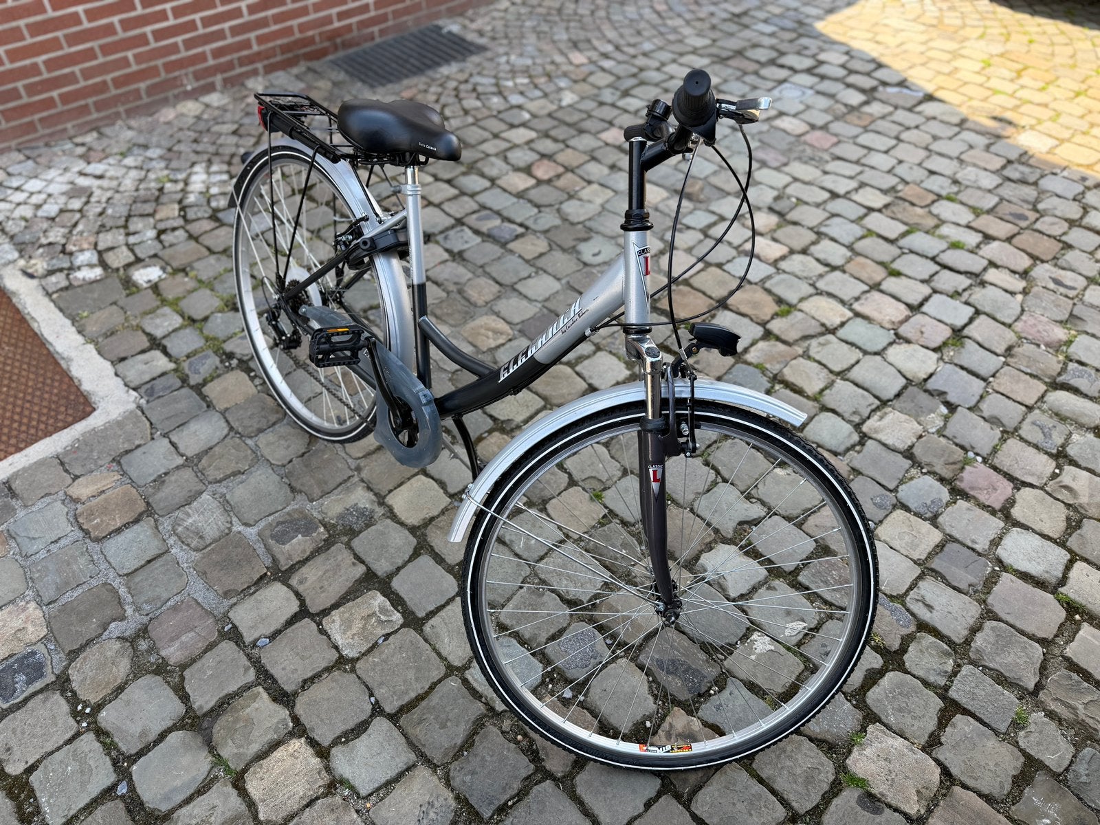 Vélo femme 28 pouces Damesfiets, Ophalen, Gebruikt, Versnellingen