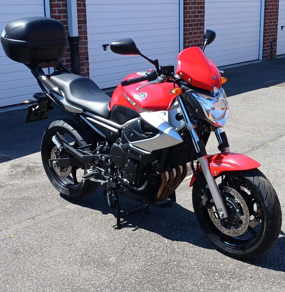 Moto Yamaha XJ6, Occasion, Plus de 35 kW, Particulier, 4 cylindres