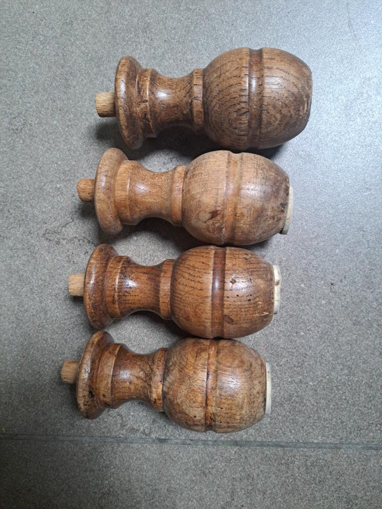 TAFELPOOTJES, Ophalen