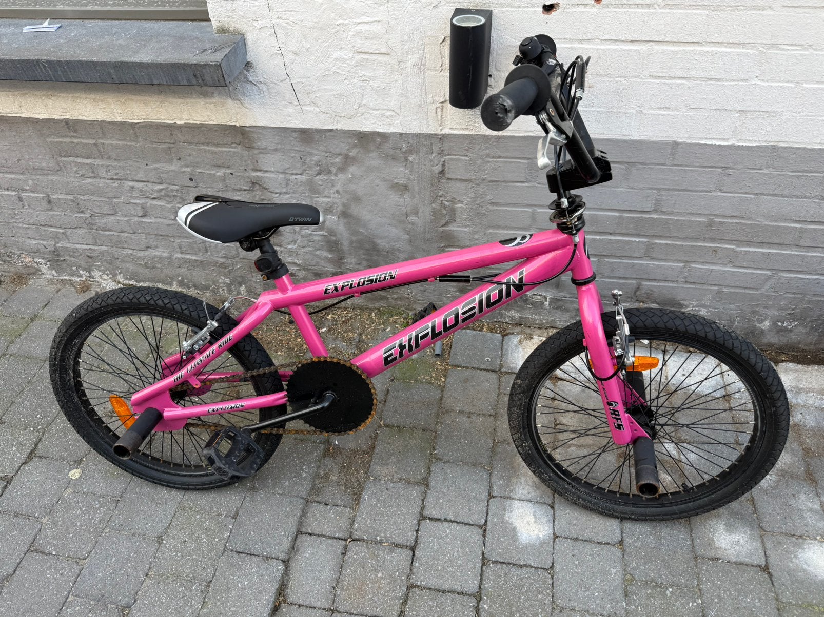 Mooie roze stunt bmx 20”, Fietsen en Brommers, Fietsen | Crossfietsen en BMX, Ophalen, Zo goed als nieuw