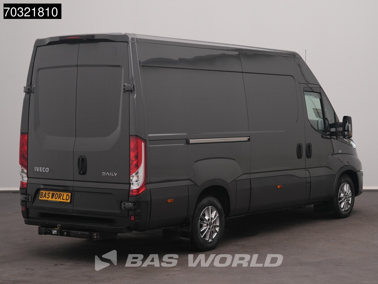 Iveco Daily 35S18 3.0L Automaat 180PK L2H2 Airco Cruise Came, Automaat, Stof, Gebruikt, Euro 6