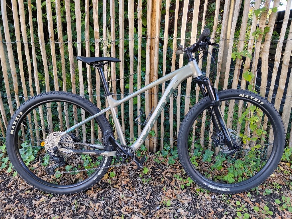 Kona Kahuna, Vélos & Vélomoteurs, VTT semi-rigide, Enlèvement, Comme neuf, Frein à disque