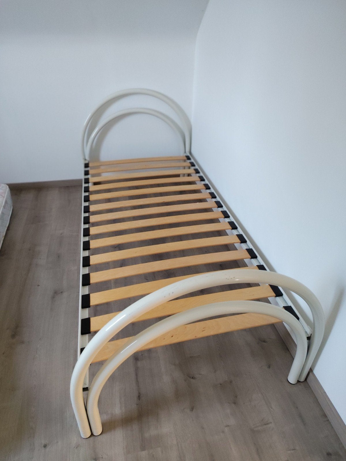 1 persoons bed, Huis en Inrichting, Ophalen