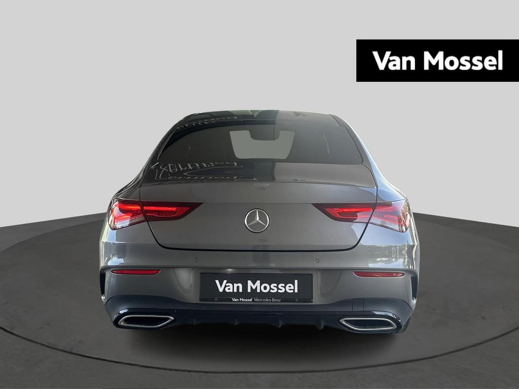 Mercedes-Benz CLA 180 AMG Line Coupé + CARPLAY + NIGHTPAKKE, Auto's, Stof, Gebruikt, 4 cilinders, 136 pk
