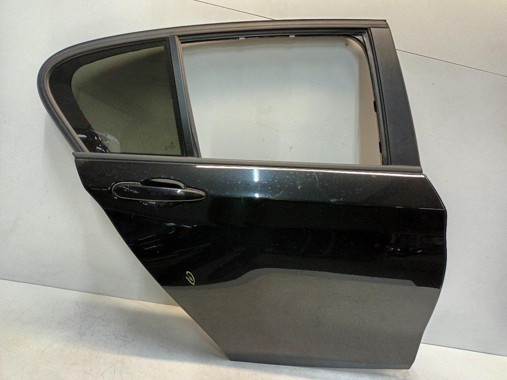 Portier rechts achter BMW 1 serie, Onderdelen@venauto.nl, Van der Ven Autorecycling B.V., Gebruikt, Ettenseweg 76, 4706 PB Roosendaal, The Netherlands