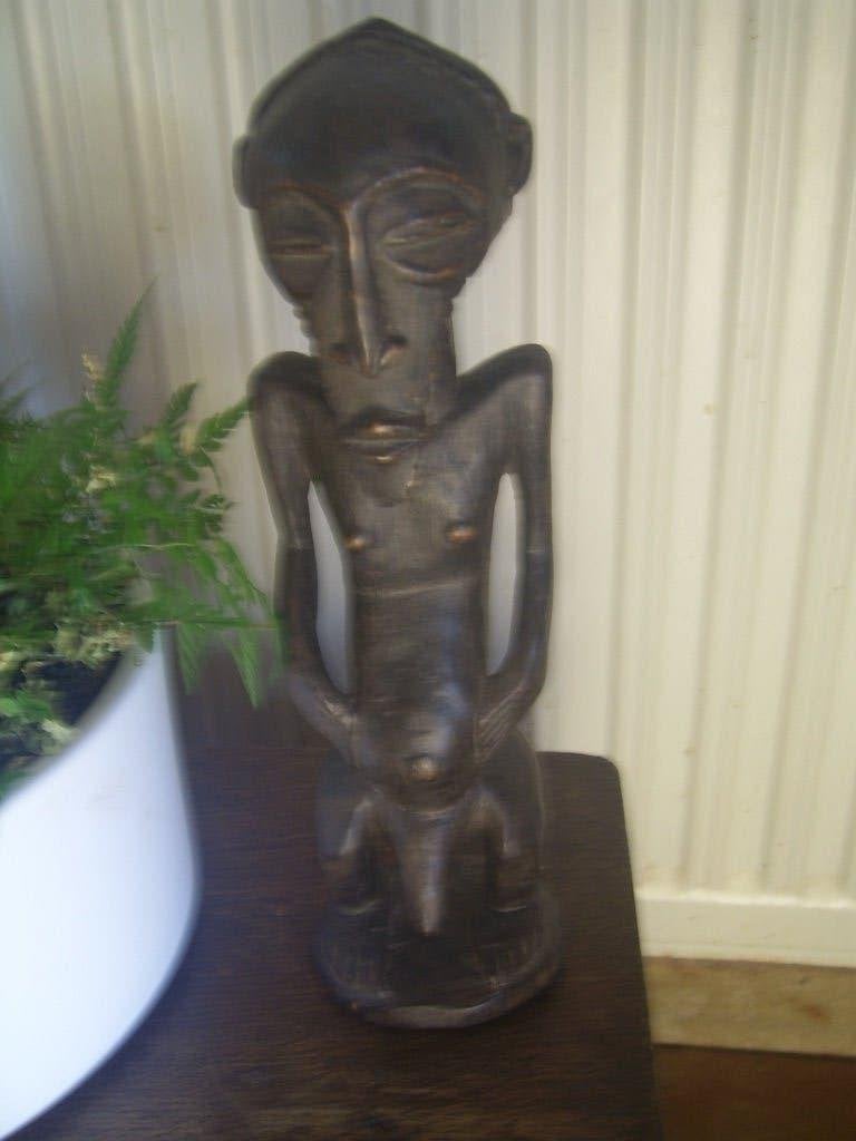 très belle statue africaine en bois, Antiquités & Art, Enlèvement ou Envoi, Bois, Statue