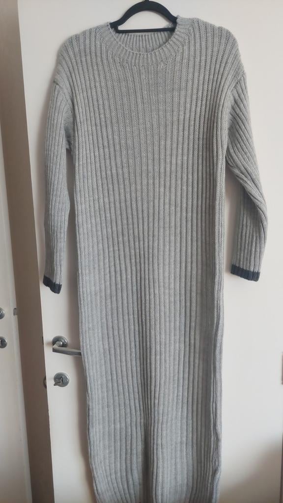 Robe grise  elastane neuf taille 42 44 46/, Vêtements | Femmes, Enlèvement