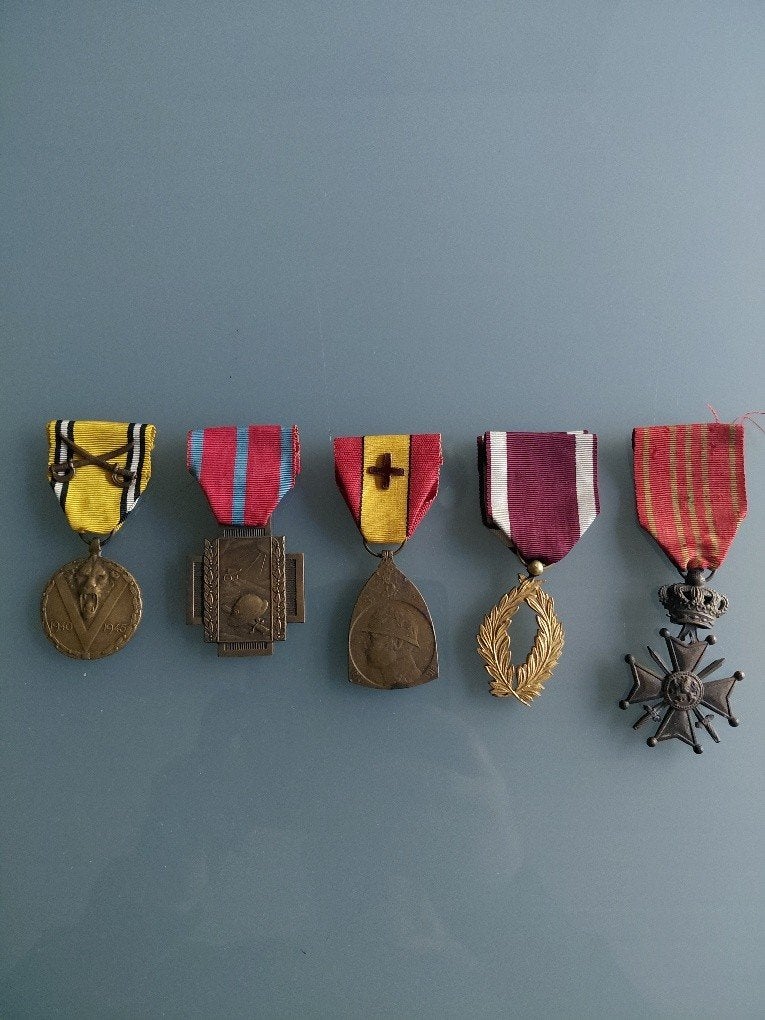 militaria, Enlèvement ou Envoi, Armée de terre, Ruban, Médaille ou Ailes