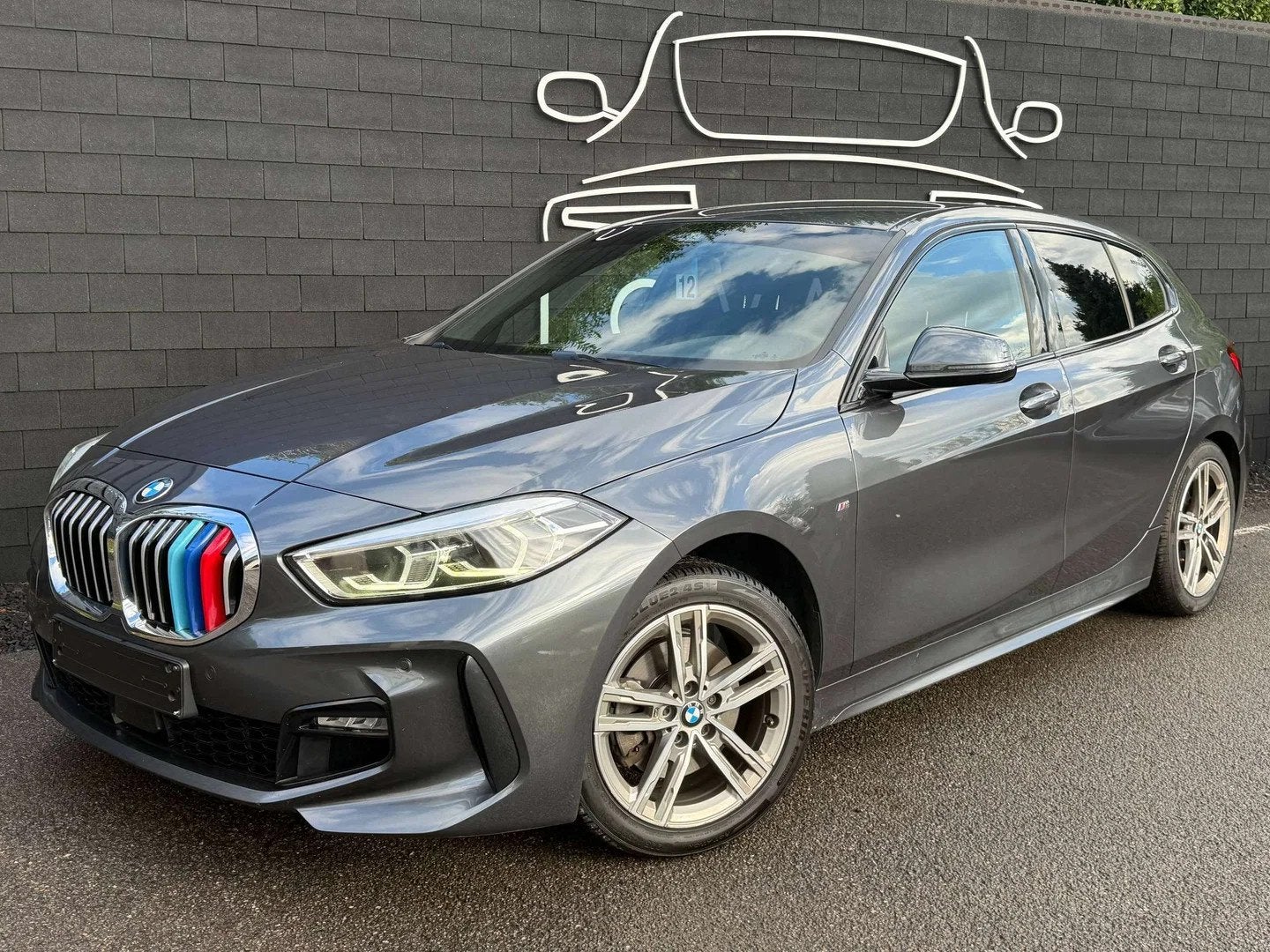BMW 1 Serie 116 d+PACK M+AIRCO+NAVI+LED+JANTES+EURO 6D, Auto's, 1 Reeks, Gebruikt, 116 pk, 5 deurs