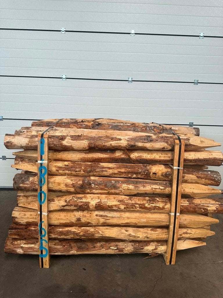 Kastanje weidepalen grote stock, Ophalen, Hout