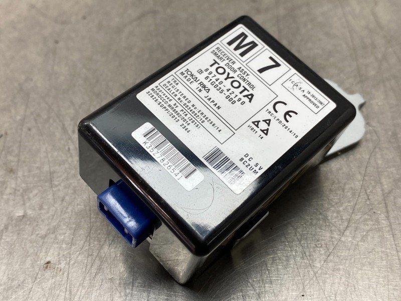 DIVERS Toyota RAV4 (A4) (|8974042190|61G035000|), Autos : Pièces & Accessoires, Utilisé, Toyota
