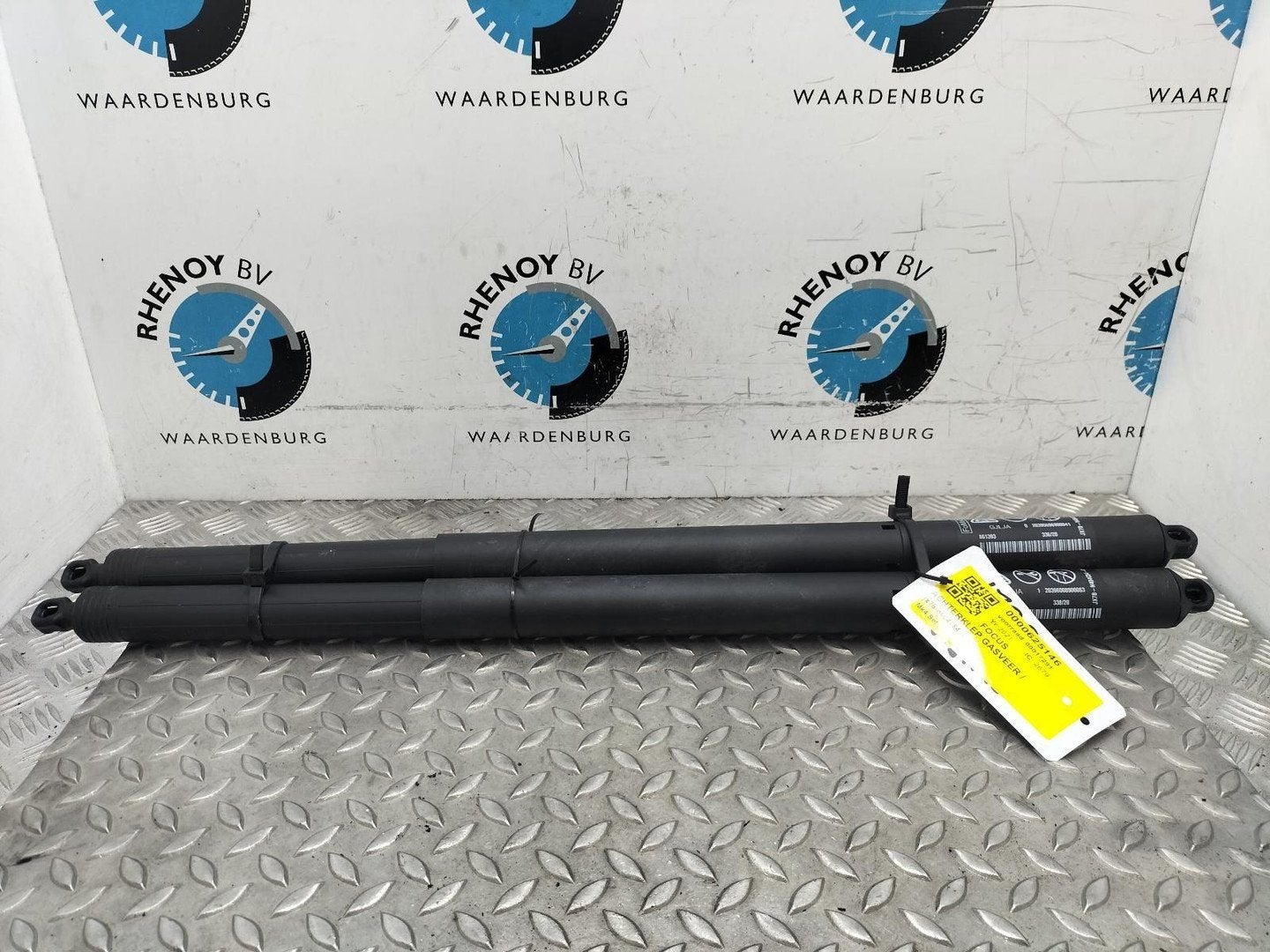 FORD FOCUS VIGNALE ACHTERKLEP GASVEER / ELEKTRISCHE SPINDEL, Ophalen of Verzenden, Gebruikt, ARN erkend