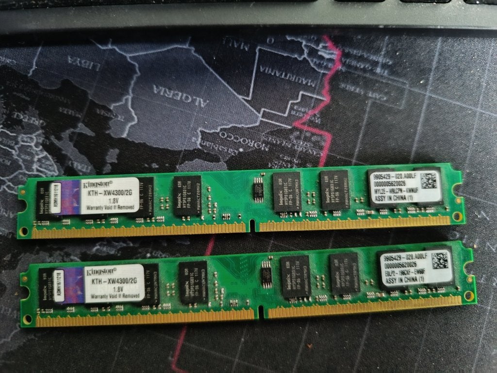 2 x Kingston 2 GB DDR2 667Mhz, Ophalen of Verzenden, Zo goed als nieuw, DDR2, 4 GB