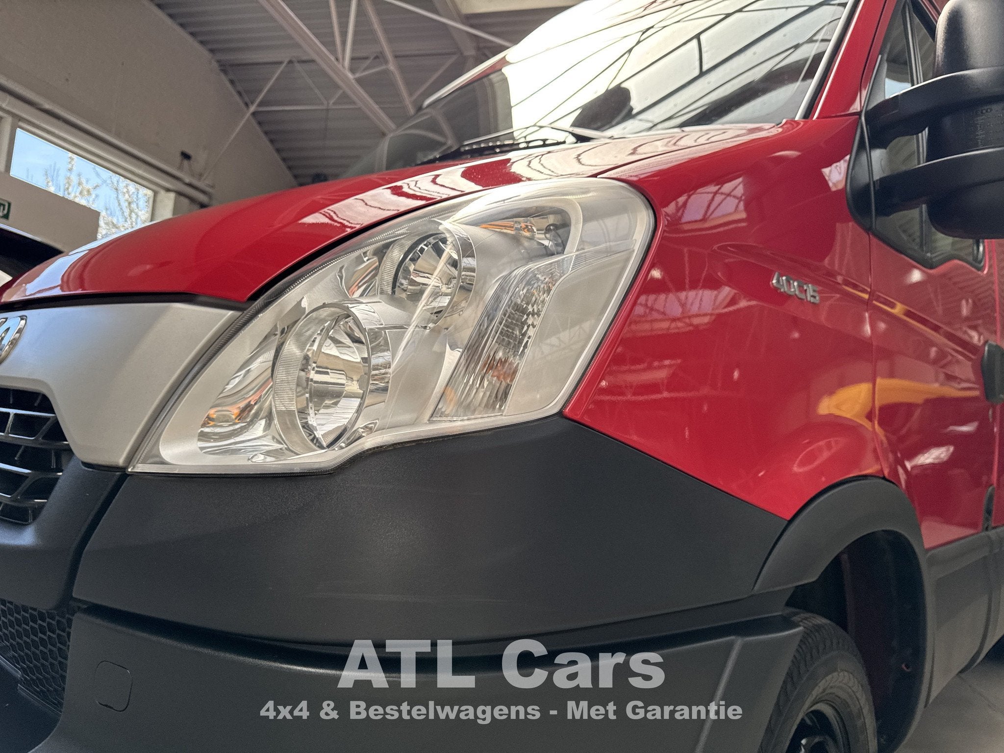 Iveco Daily MAXI 3.0DIESEL | LAADKLEP | EURO5 | CRUISE CONTR, Autos, Autos Autre, Rouge, 145 ch, Entreprise, 3 places