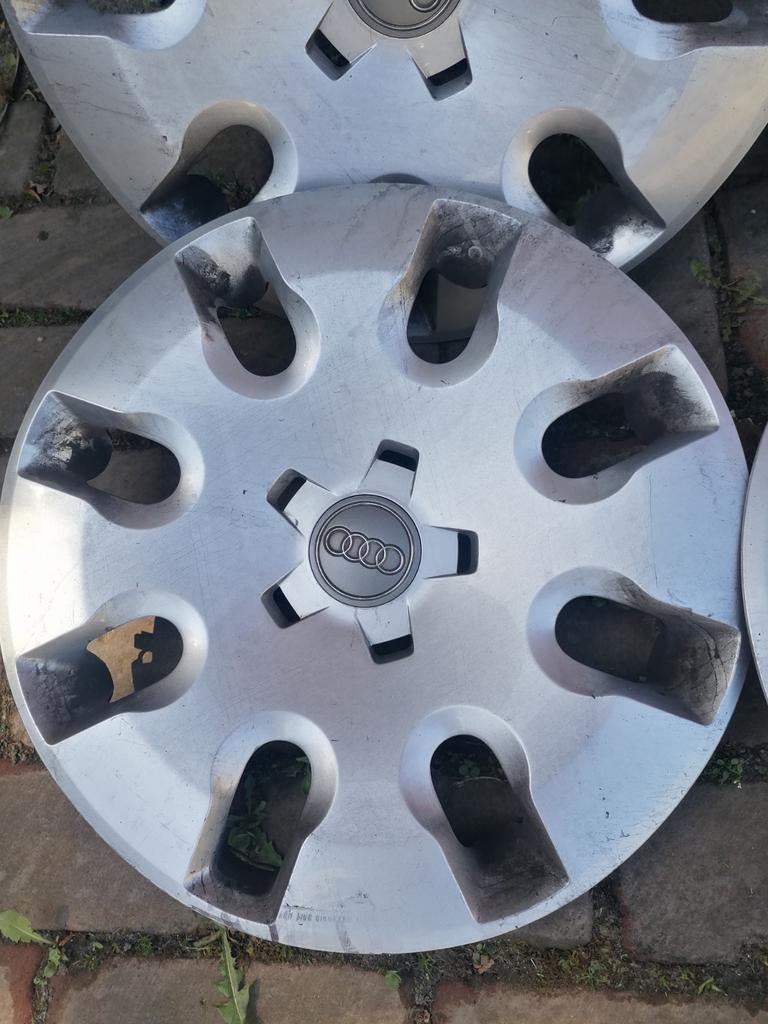 Set nette 16 inch audi wieldoppen, Enlèvement
