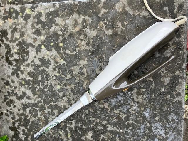 ELEKTRISCH MES VINTAGE SEB POP 516, Huis en Inrichting, Keuken | Keukenbenodigdheden, Gebruikt, Ophalen of Verzenden, Metaal, Snijmachine