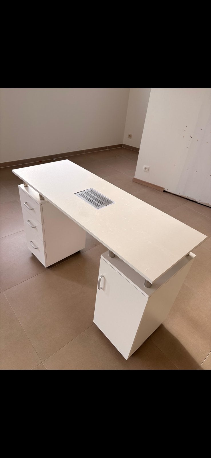 Manicure tafel met afzuiging, Ophalen, Nieuw