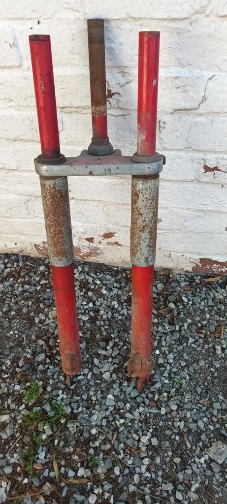 Fourche honda, Enlèvement