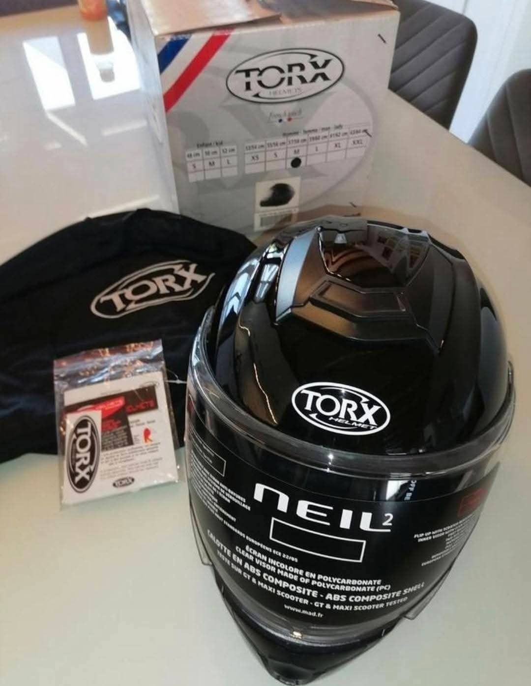 nieuwe helm  mondstuk gaat omhoog, Ophalen