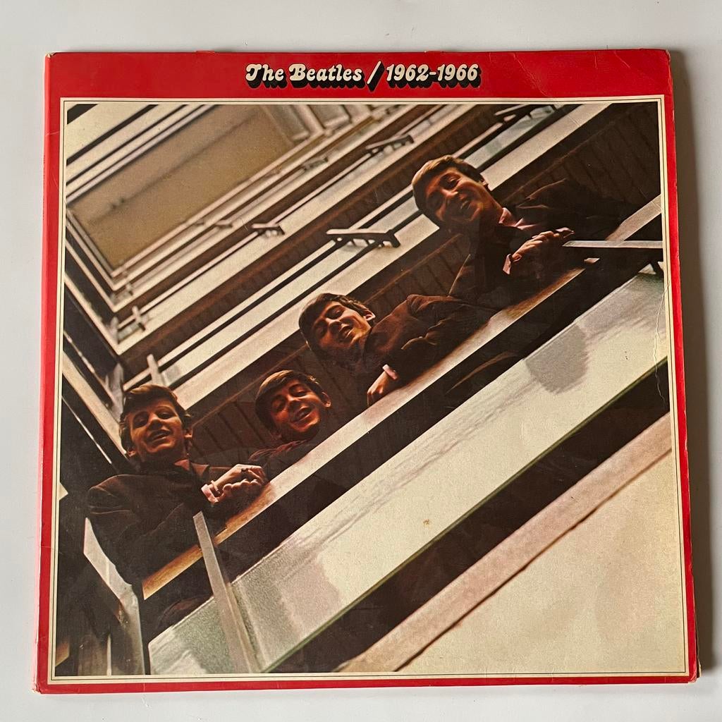 The Beatles - The Beatles 1962-1966, Enlèvement ou Envoi
