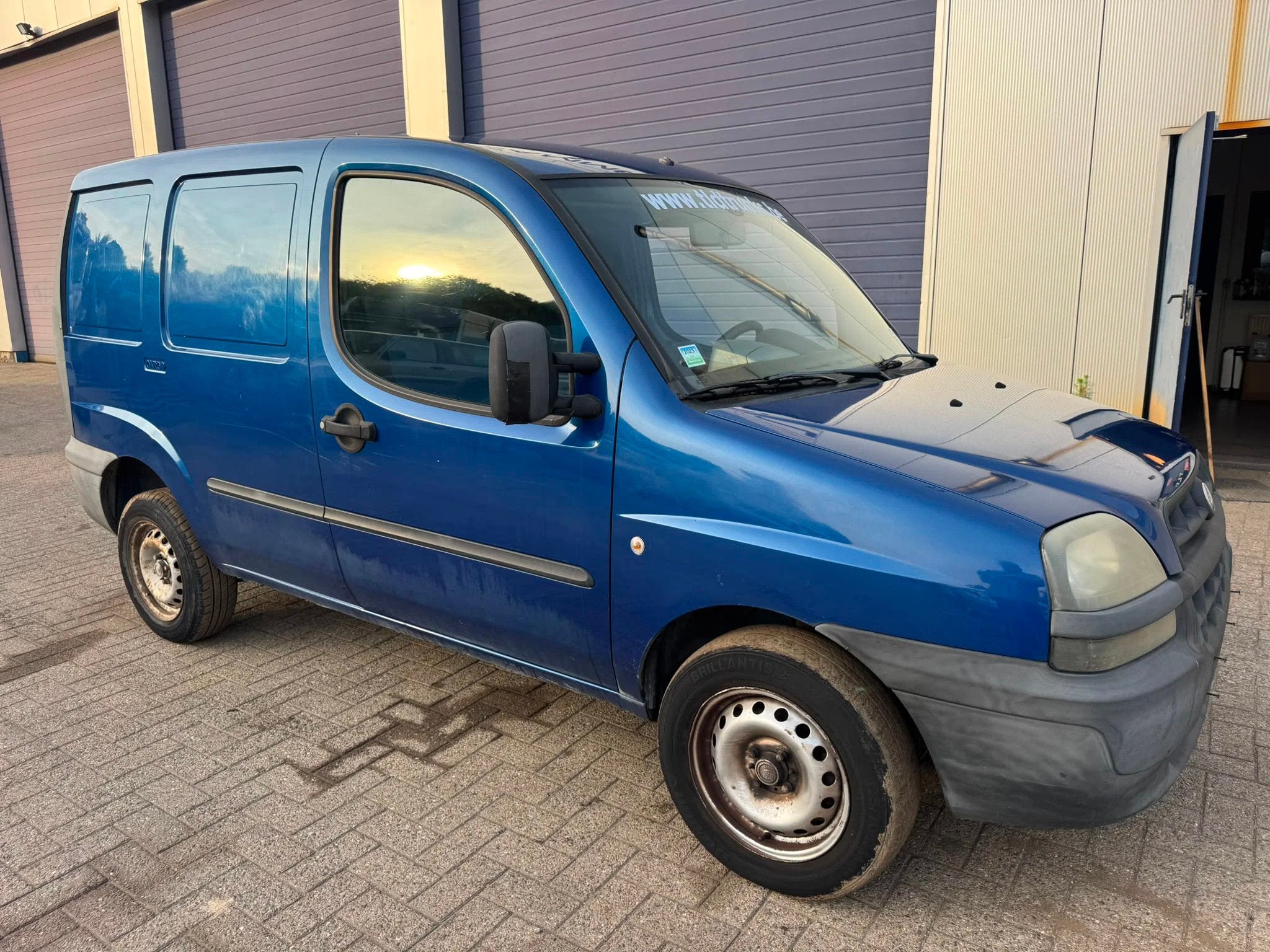 Fiat Doblò Cargo *BELGIAN ORIGINE* (bj 2005), Autos, Camionnettes & Utilitaires, Achat, https://public.car-pass.be/vhr/625c77c7-51a7-4a74-a0d5-a675a34b5429