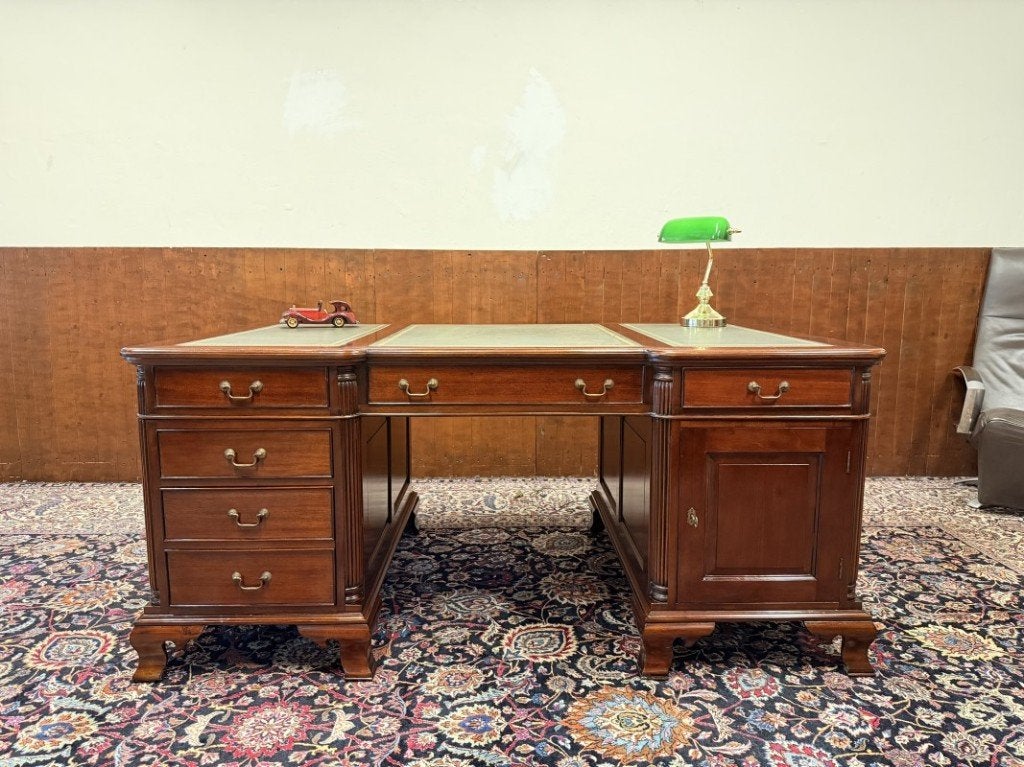 Klassiek Engels Chesterfield Bureau Partnerdesk, Antiek en Kunst, Ophalen of Verzenden