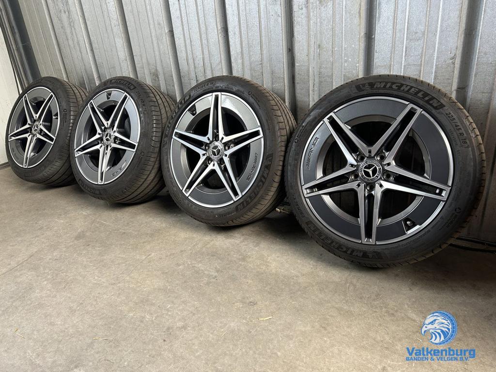 7-8mm! Originele Mercedes AMG C300E Hybrid W206 18 inch bree, Auto-onderdelen, 18 inch, Gebruikt, -, -