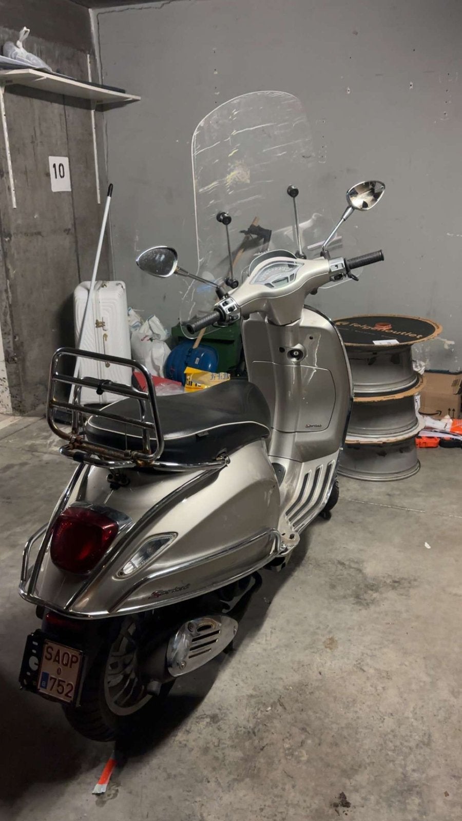 Vespa sprint A klasse, Fietsen en Brommers, Snorfietsen en Snorscooters, Ophalen of Verzenden, Zo goed als nieuw, Vespa