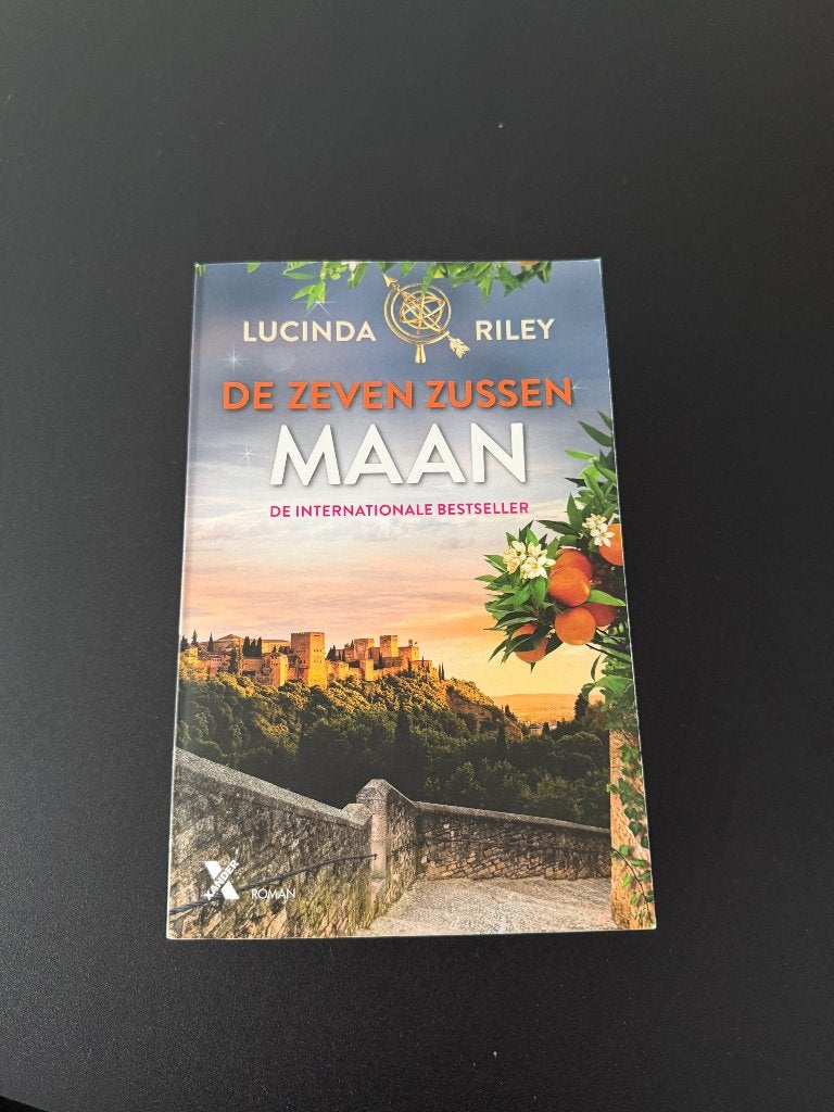 De zeven zussen, Ophalen, België, Lucinda Riley, Zo goed als nieuw